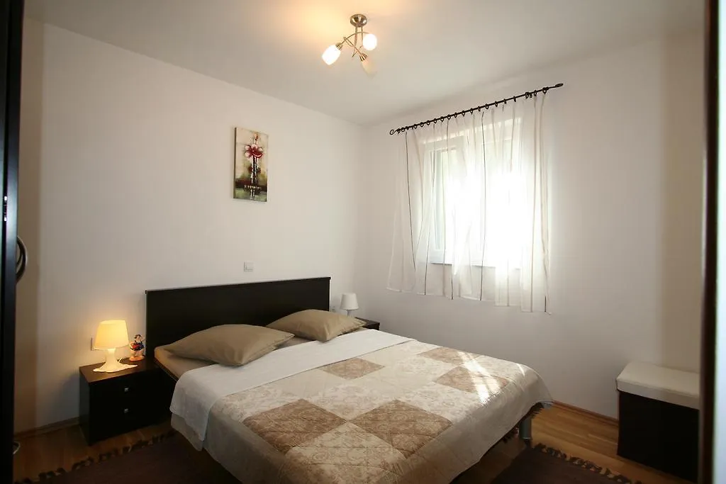 Apartment Mijos Soline  Croatia