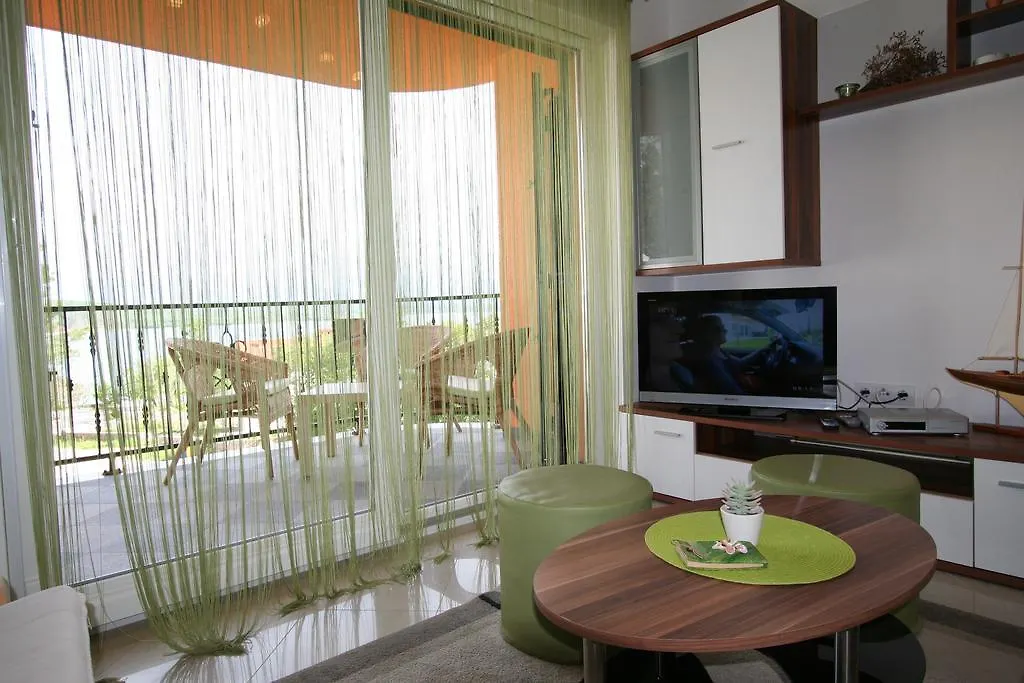Apartment Mijos Soline